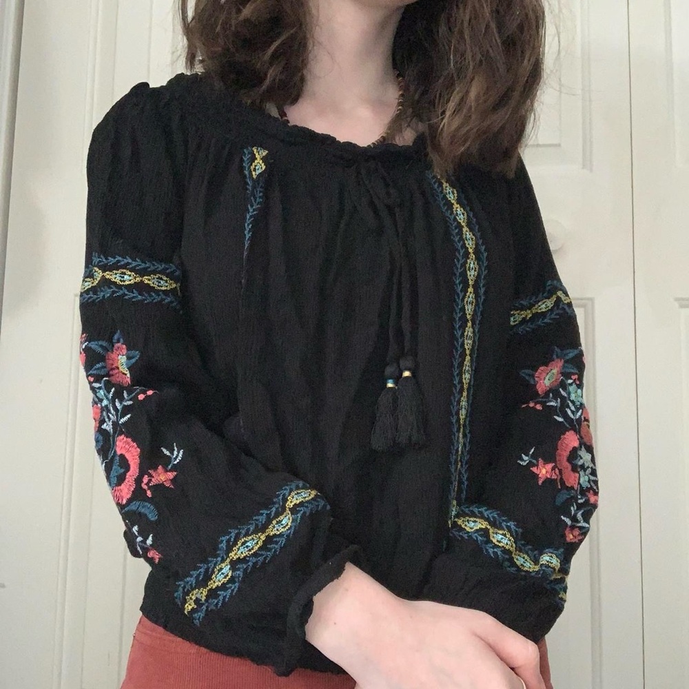 Xhilaration Boho Hippie Cowgirl Black Blouse with Colorful Embroidery